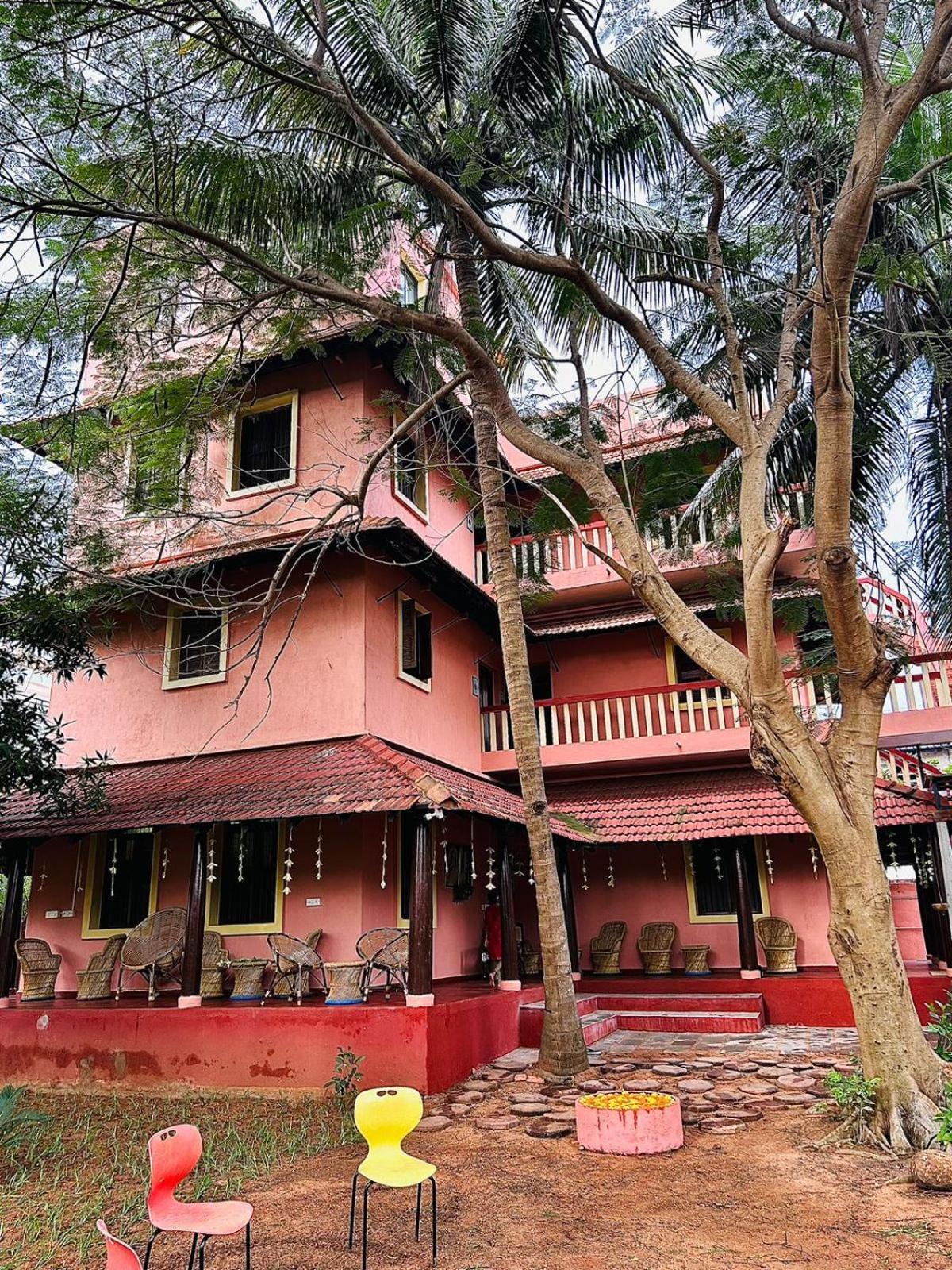 House Of Harmony, Auroville Extérieur photo